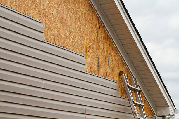 24/7 Emergency Vinyl Siding experts in Carr, CO